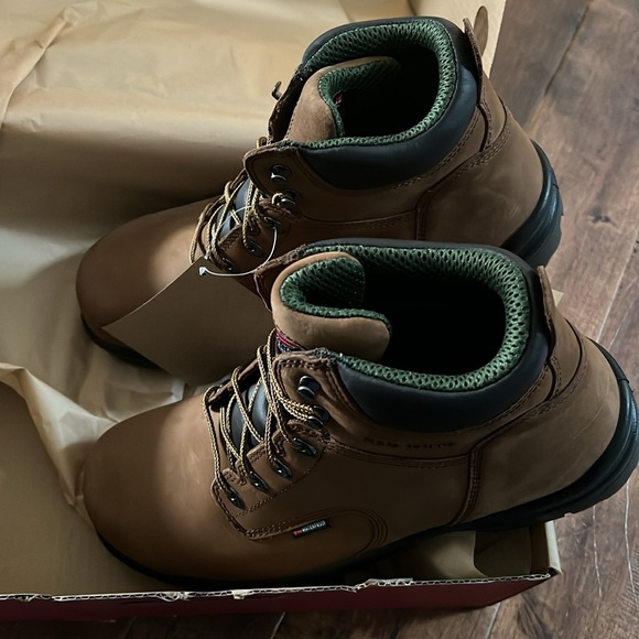 Men’s Size 13 Non-Metallic Toe, Waterproof 2240 Red Wing Work Boots NIB - Picture 5 of 9